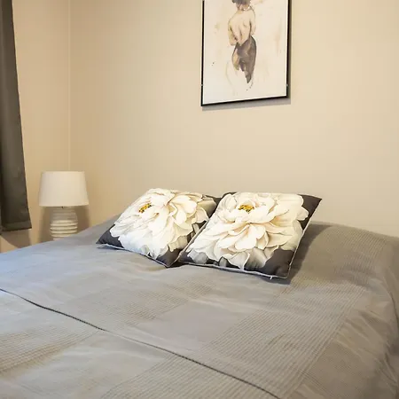 Kultaranta Kultakimpaleet 아파트 부오카티